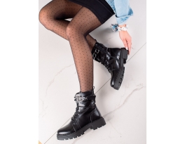 Pohodlné  členkové topánky čierne dámske na plochom podpätku