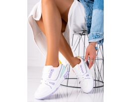 Praktické dámské  tenisky bílé bez podpatku