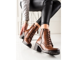 Praktické hnědé dámské  kotníčkové boty na širokém podpatku