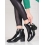 Zajímavé dámské  kotníčkové boty černé na širokém podpatku