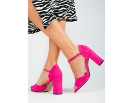 Krásné růžové  sandály dámské na širokém podpatku