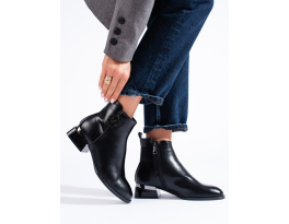 Módní  kotníčkové boty dámské černé płaski