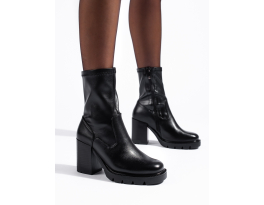 Výborné  kotníčkové boty černé dámské na plochém podpatku